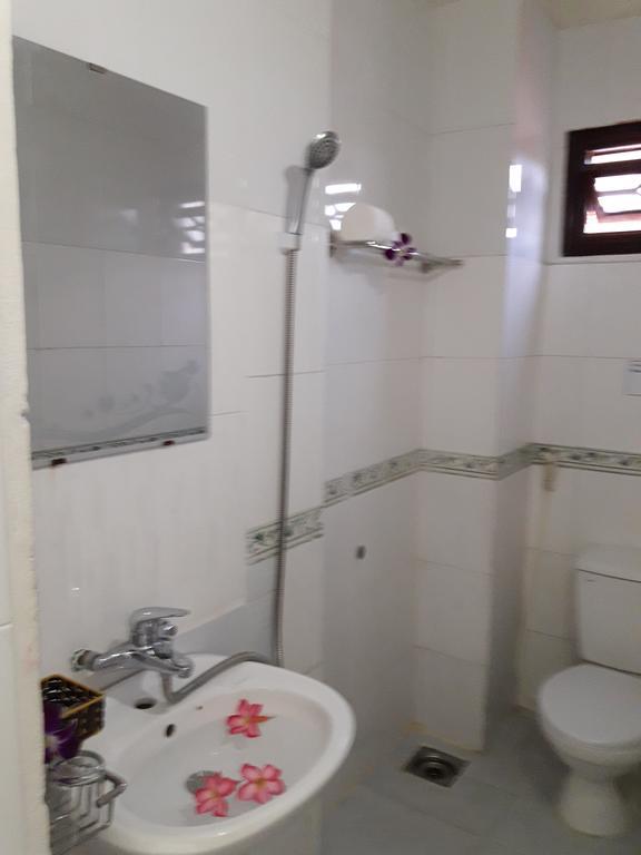 Red Ceramics Homestay Hoi An Bagian luar foto