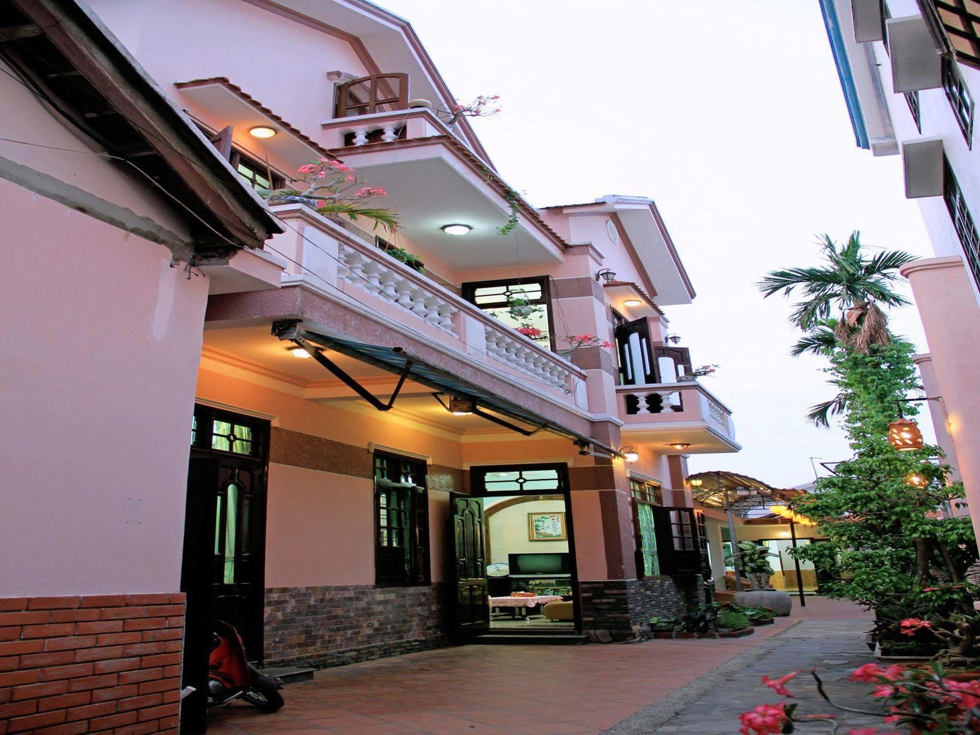 Red Ceramics Homestay Hoi An Bagian luar foto
