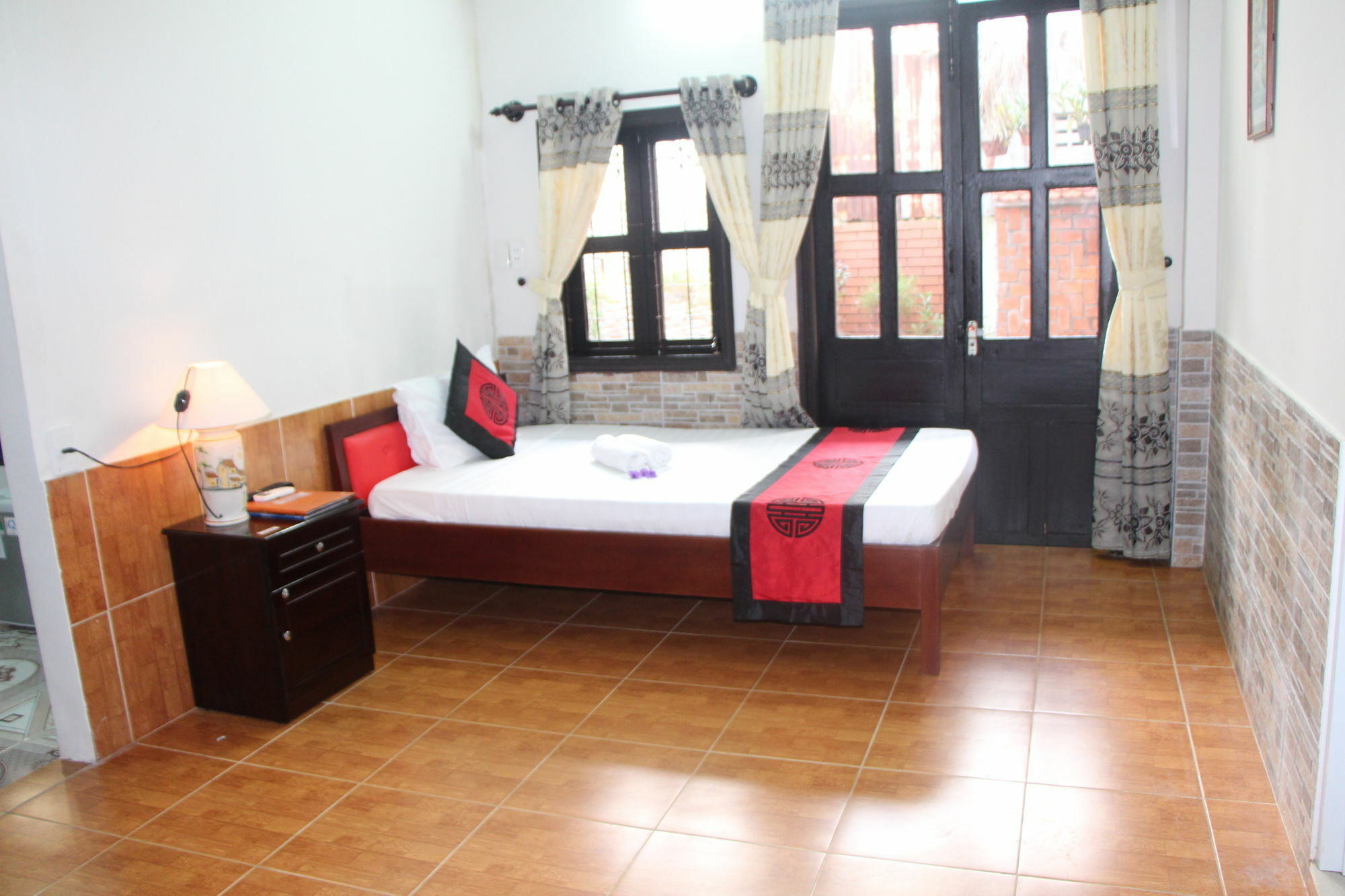 Red Ceramics Homestay Hoi An Bagian luar foto