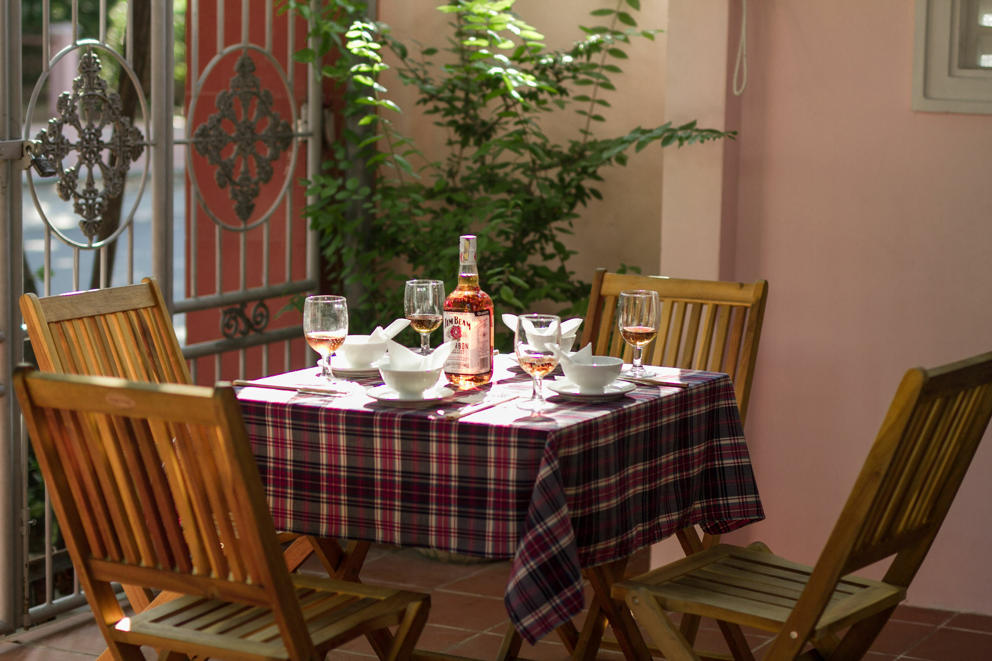 Red Ceramics Homestay Hoi An Bagian luar foto