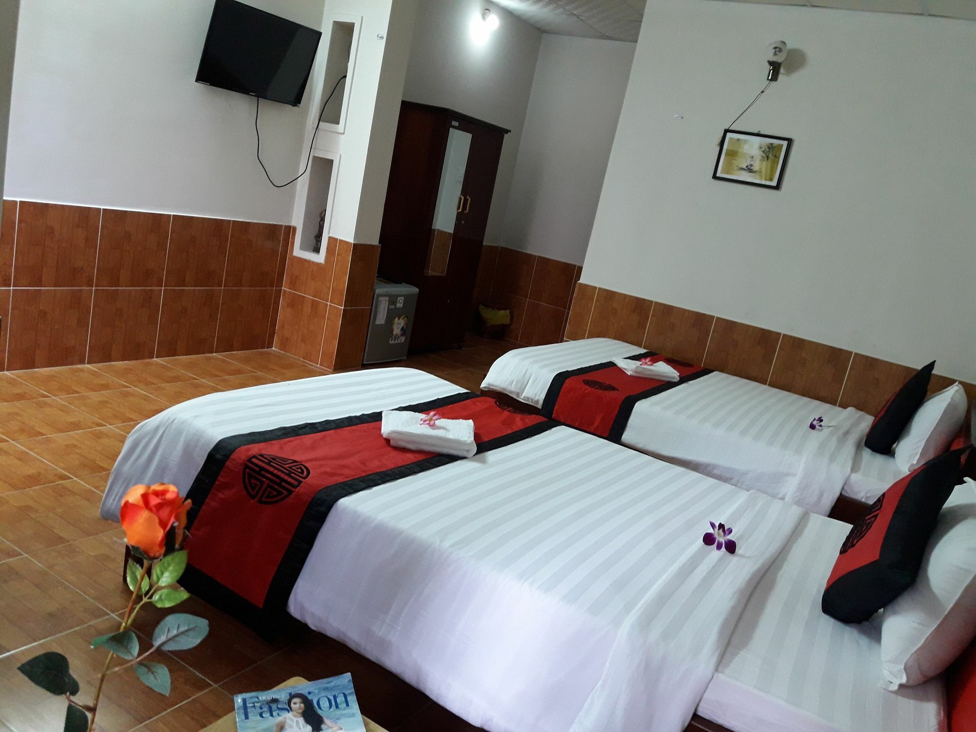 Red Ceramics Homestay Hoi An Bagian luar foto